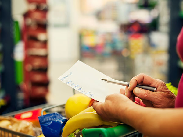 Liệt kê các thứ cần mua trước khi đi mua sắm giúp bạn chi tiêu hợp lý