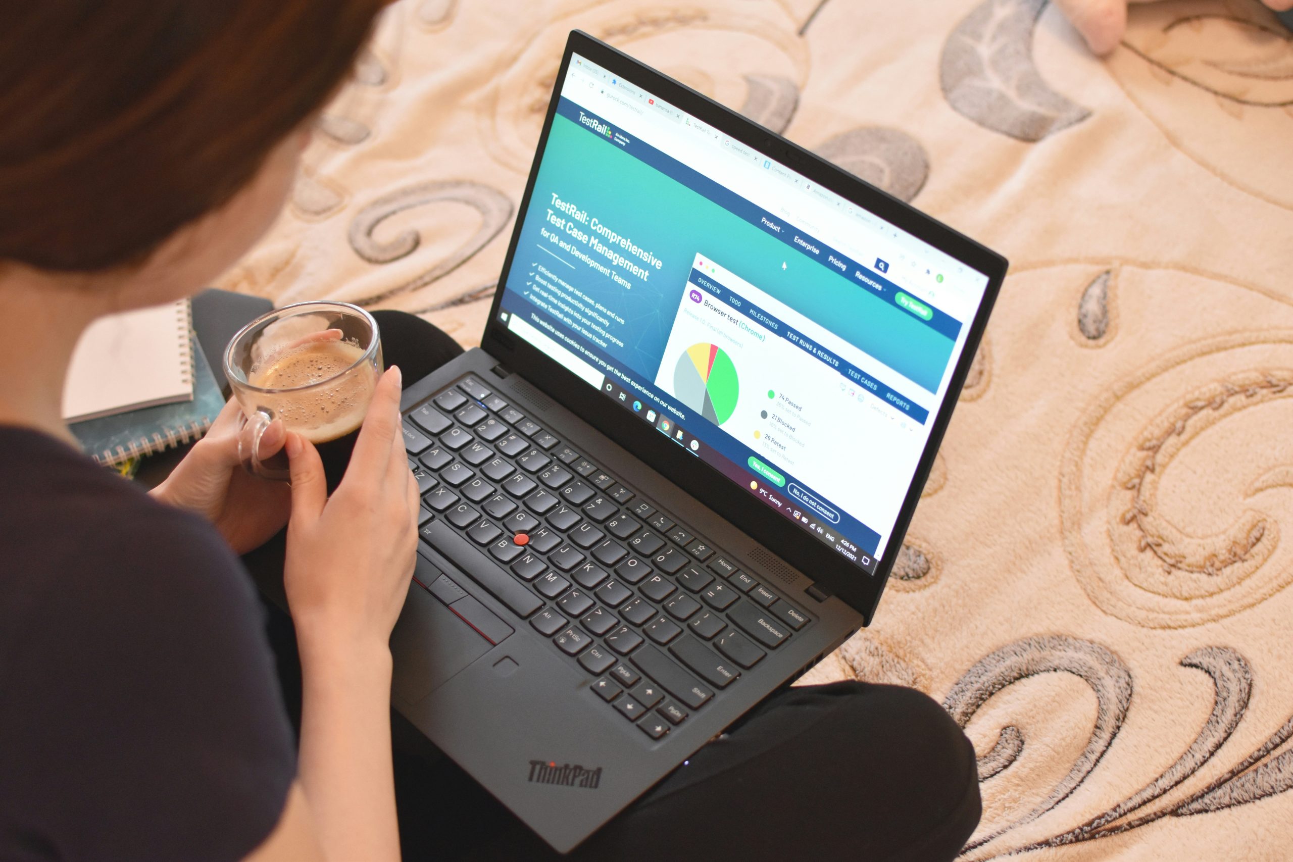 Màn hình hiển thị lịch kinh tế của Forex Factory, một công cụ quan trọng để dự báo và phản ứng với các biến động thị trường.