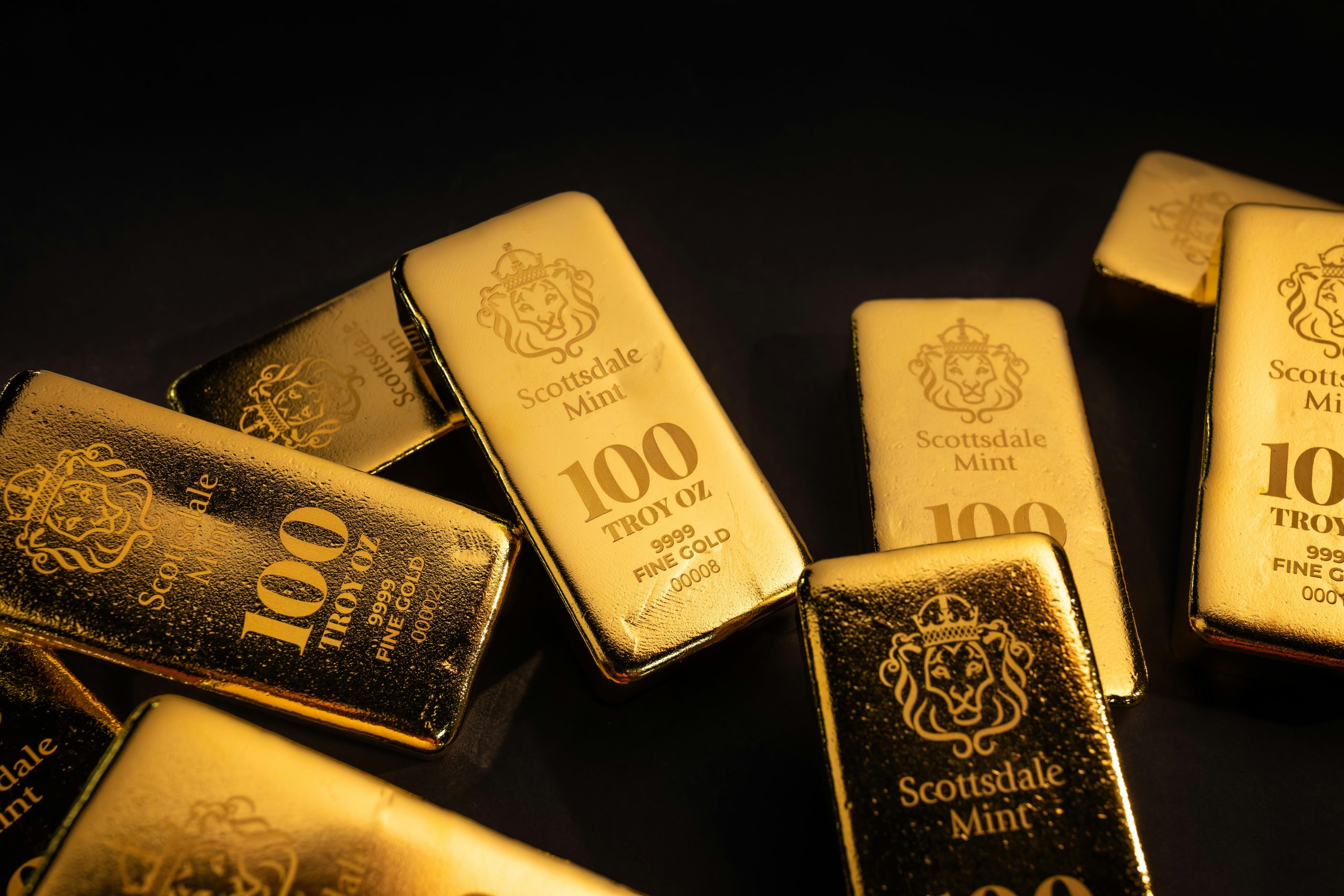 Quản lý vốn hiệu quả trong đầu tư vàng, chia nhỏ nguồn vốn và tuân thủ quy tắc 2% để hạn chế rủi ro.